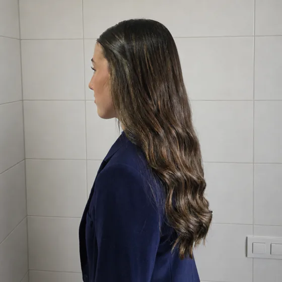 Mechas balayage y ondas en cabello castaño - peluquería a domicilio en Leganés